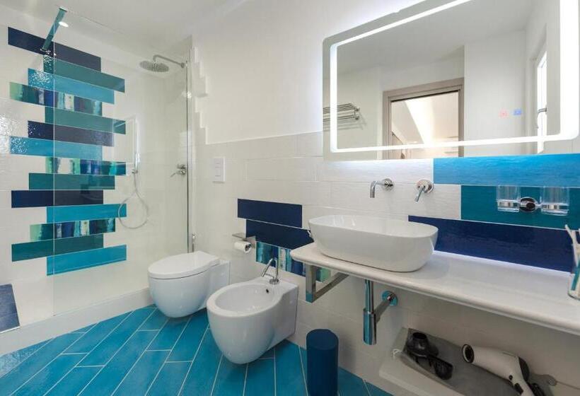 Standard Trippelrum, Corallo Residence