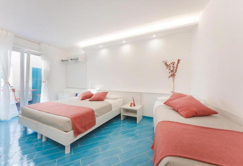 Standard Trippelrum, Corallo Residence