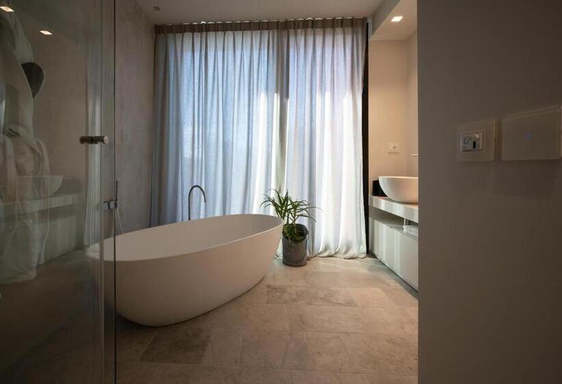 Апартаменты 1 Спальня Вид на Море, Piccola Maesta' Boutique Rooms