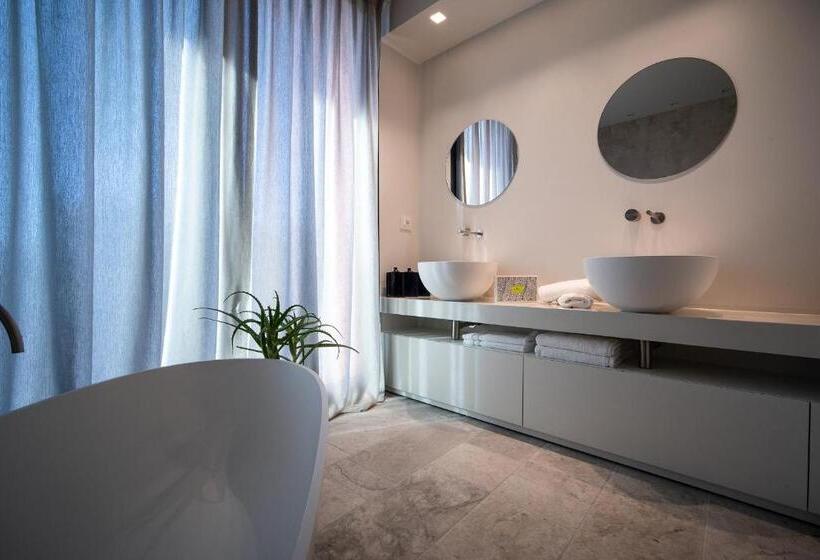 Апартаменты 1 Спальня Вид на Море, Piccola Maesta' Boutique Rooms