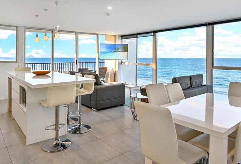 Апартаменты Superior 2 Спальни, Golden Sands On The Beach   Absolute Beachfront Apartments