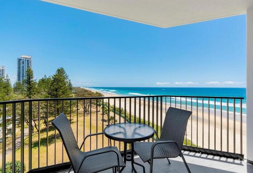 Апартаменты 2 Спальни, Golden Sands On The Beach   Absolute Beachfront Apartments