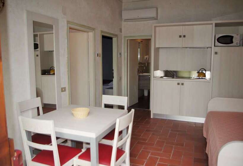 Апартаменты 2 Спальни, Hu Norcenni Girasole Village