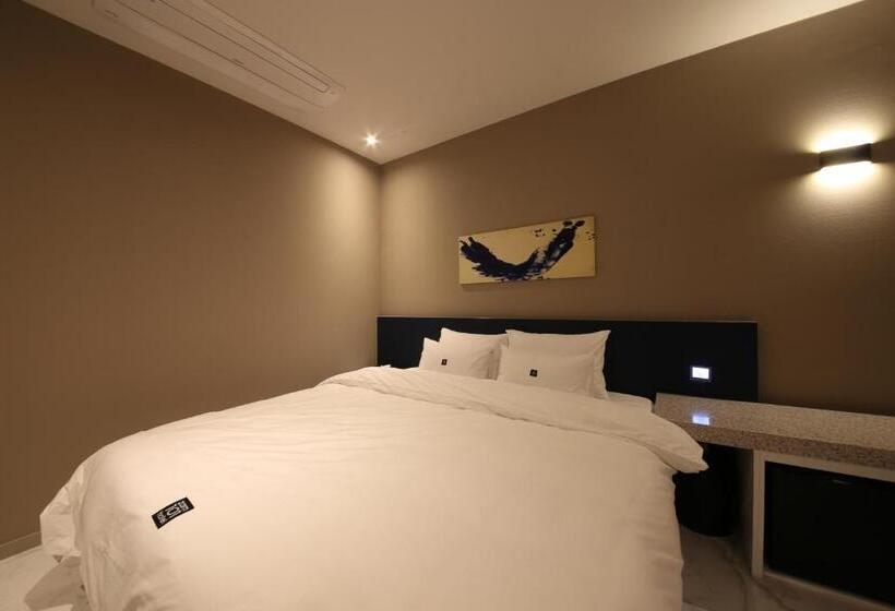Номер Стандарт, Zam101 Hotel Gimhae