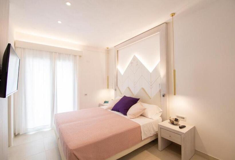 اتاق سوپریور با تخت بزرگ, Tabernabè
