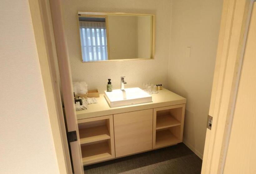 سوییت خانوادگی, Gen Hotel Kamakura