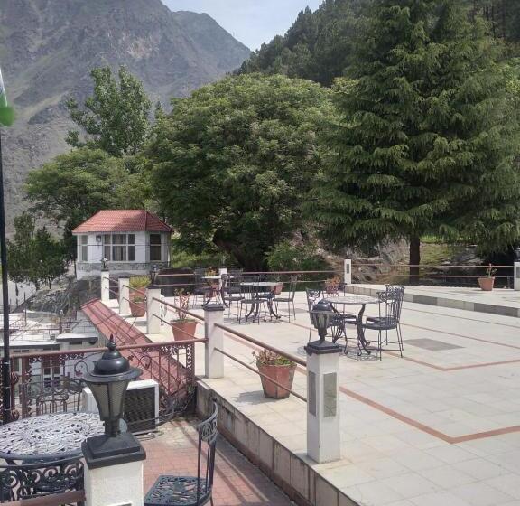 스위트, Mashoo Resorts , Bhuntar