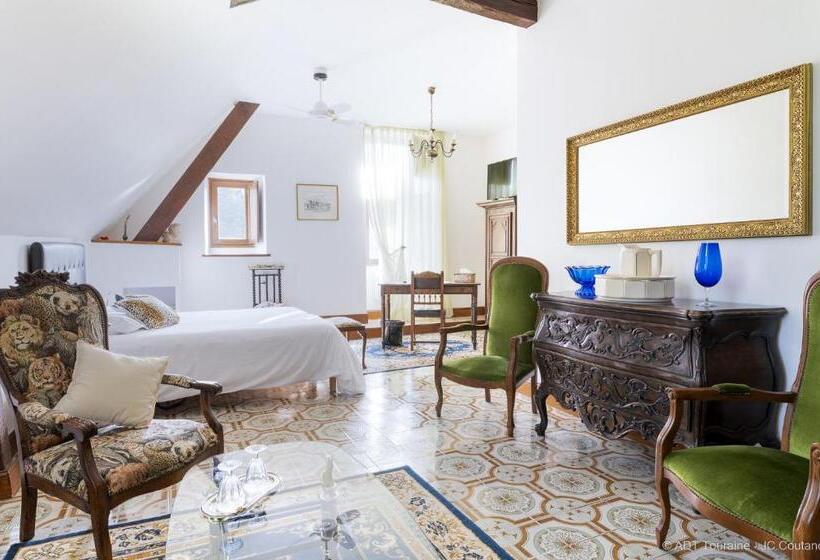 Номер Deluxe, Le Vieux Château De Hommes