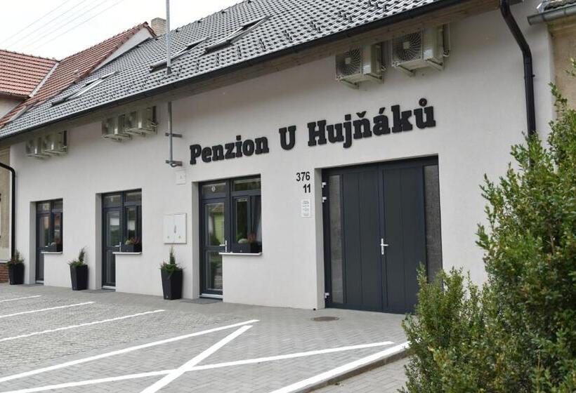 标准间, Penzion U Hujňáků