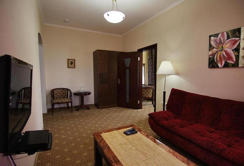 سوییت, Villa Grand