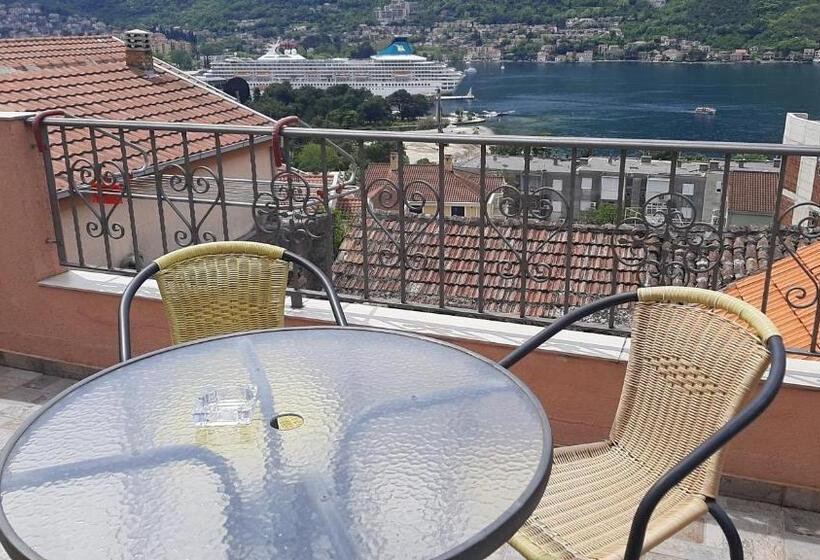 آپارتمان 1 خوابه با چشم‌انداز دریا, Apartments Krivokapic Kotor