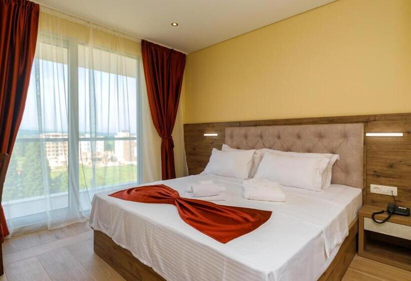 استودیوی لوکس, Franca Hotel Ulcinj