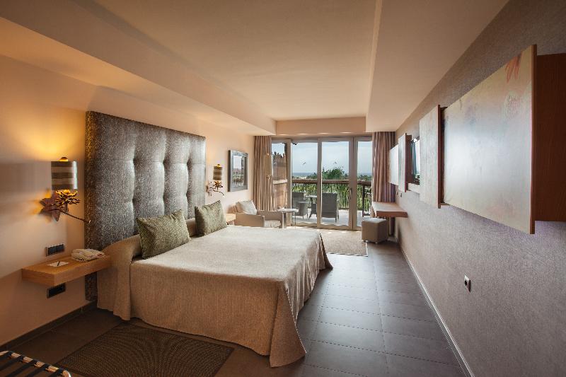 اتاق لوکس با چشم‌انداز دریا, Radisson Resort & Spa Hua Hin