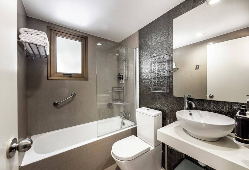 Люкс, King Jason Paphos   Designed For Adults By Louis Hotels