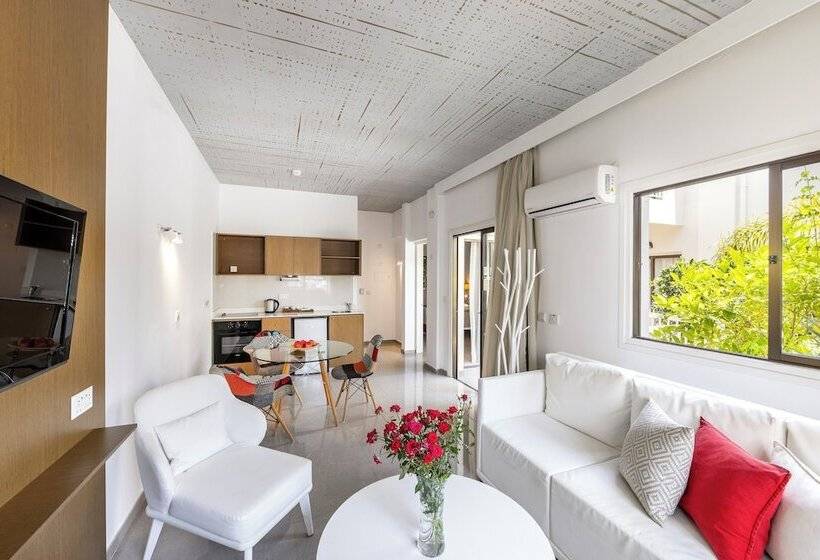Люкс, King Jason Paphos   Designed For Adults By Louis Hotels