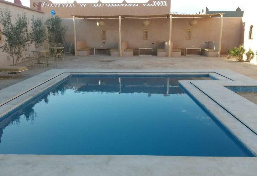 Номер Стандарт, Riad Dar Ouzine