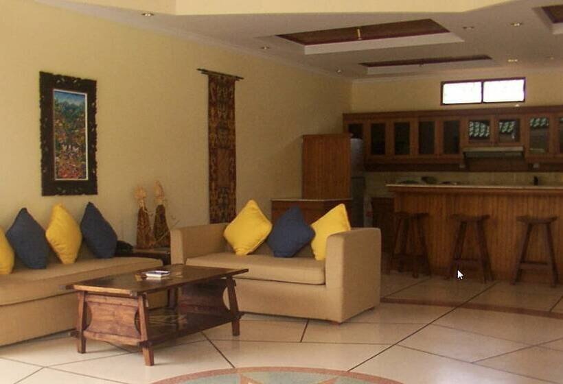 Вилла 3 Спальни с Бассейном, Bali Emerald Villas