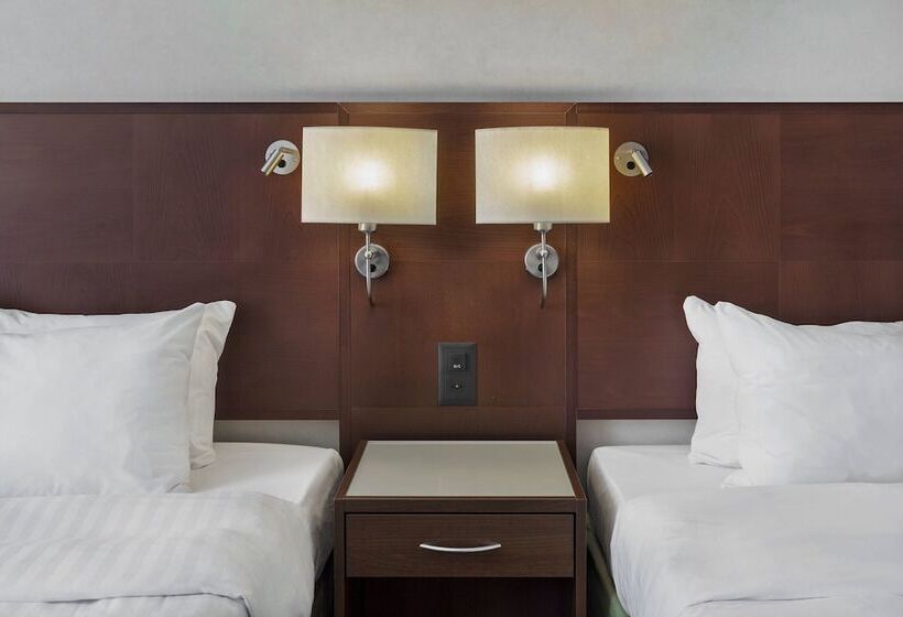 Номер Стандарт, Courtyard By Marriott Basel