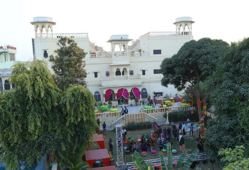Номер Deluxe, Jhalamand Garh, Jodhpur
