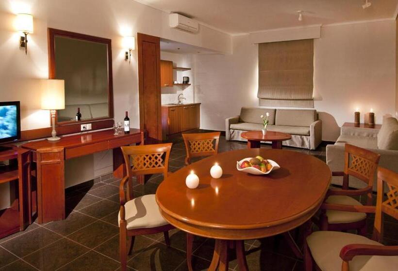 Президентский Люкс, Kipriotis Village Resort