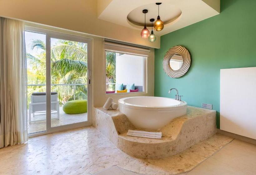 سوییت جونیور با چشم‌انداز دریا, Selection Riviera Cancún