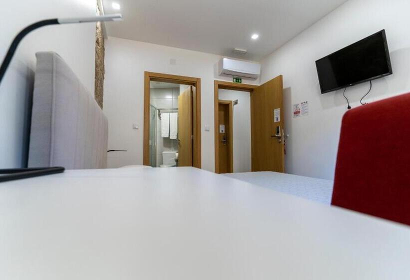 스탠다드 룸, Alojamento Girassol   Guest House   Quarto Com Casa De Banho Privativa