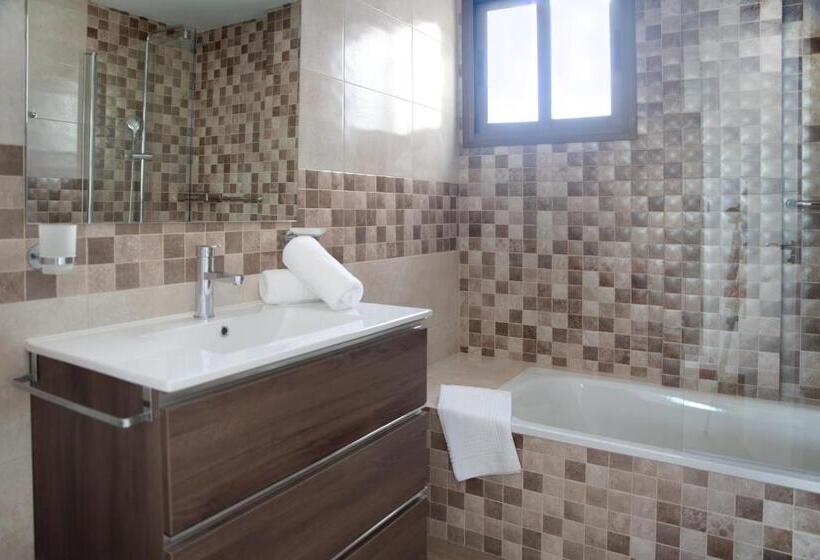 Люкс, Pueblo Evita Premium Suites