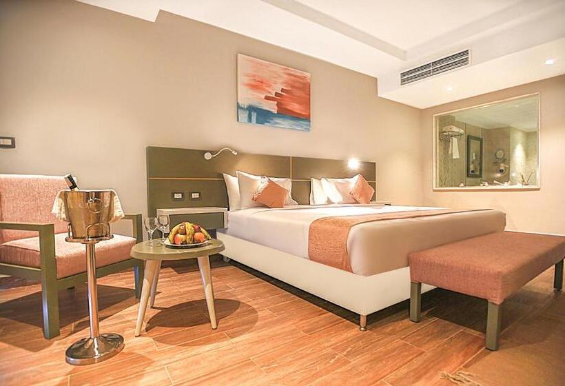 اتاق پرمیوم با چشم‌انداز دریا, Sataya Resort Marsa Alam