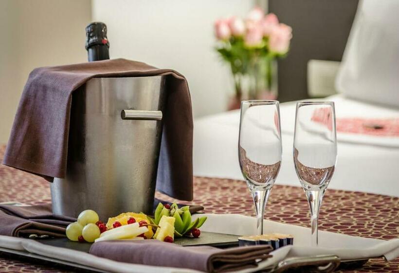 סוויטת ג'וניור, Eurostars Roma Aeterna