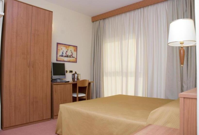 Номер Стандарт, La Isla Resort