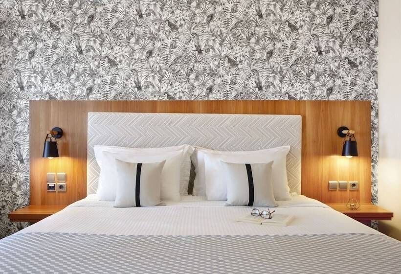 Номер Premium Боковой Вид на Море, Ramada by Wyndham, Athens Club Attica Riviera