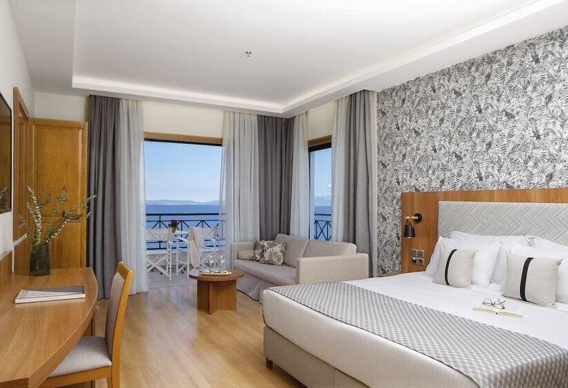 Habitación Premium Vista al Mar., Ramada by Wyndham, Athens Club Attica Riviera