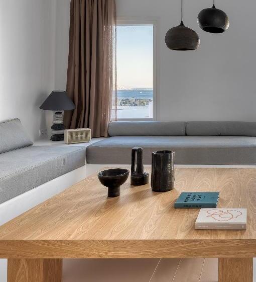 Полулюкс, Rocabella Mykonos