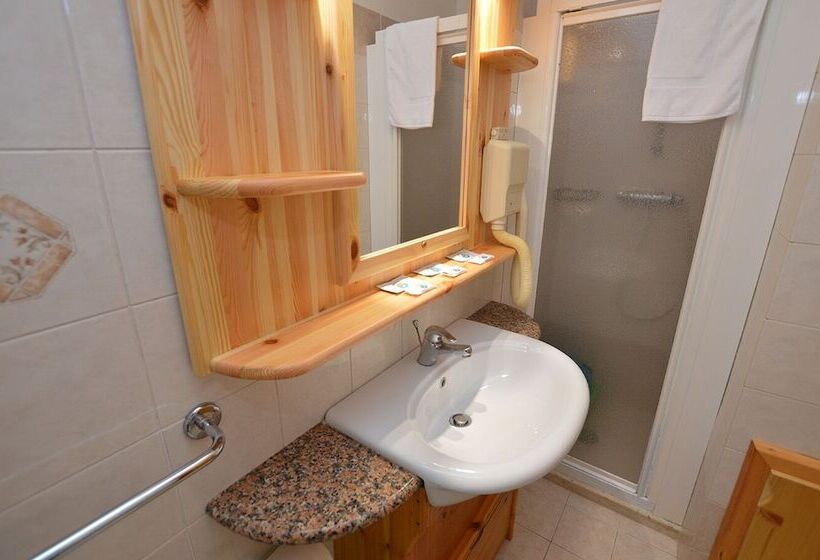 Номер Стандарт Трехместный, Villaggio L  Olivara