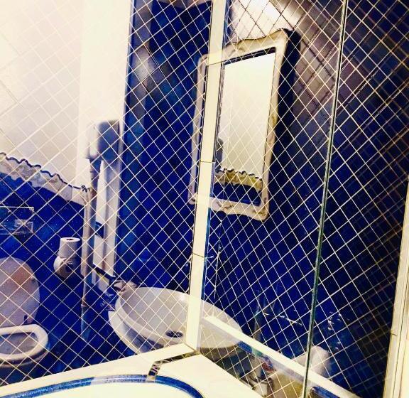 Номер Deluxe, Strand Hotel Delfini