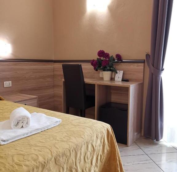 اتاق استاندارد سه نفره, Brianza