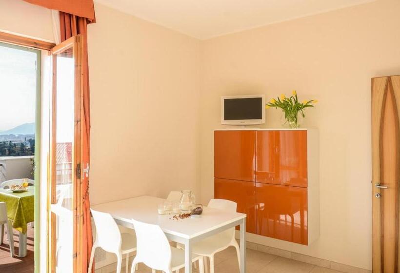 Апартаменты 1 Спальня Вид на Море, Residence Dei Fiori