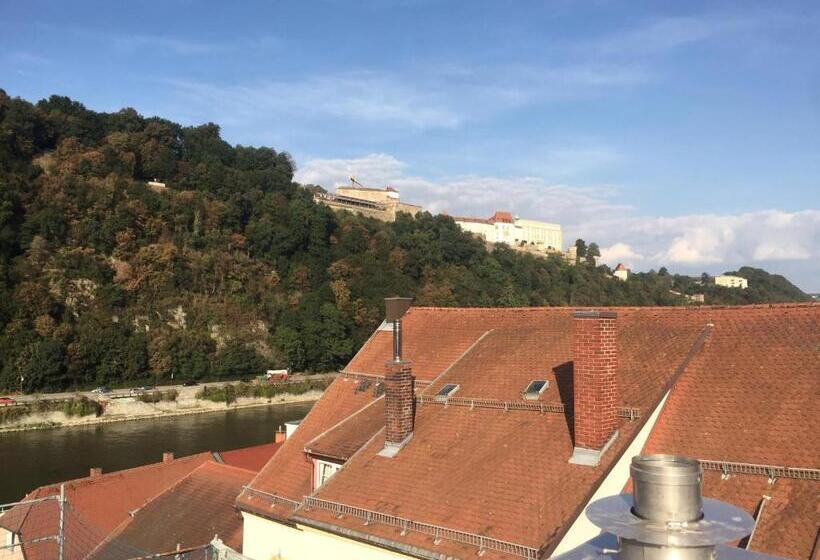 Студия Стандарт, Das Hornsteiner