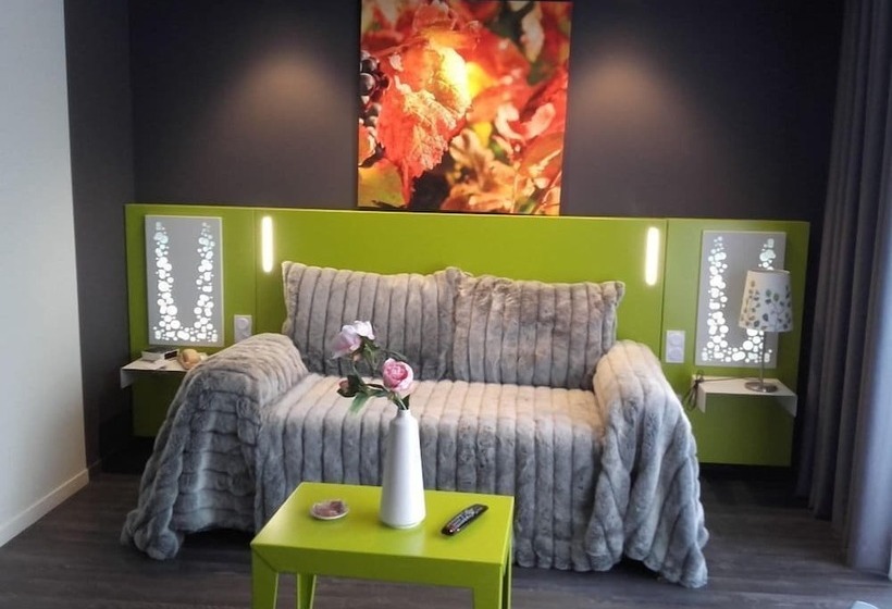 Семейный Номер, Golf Hotel Colvert   Room Service Disponible