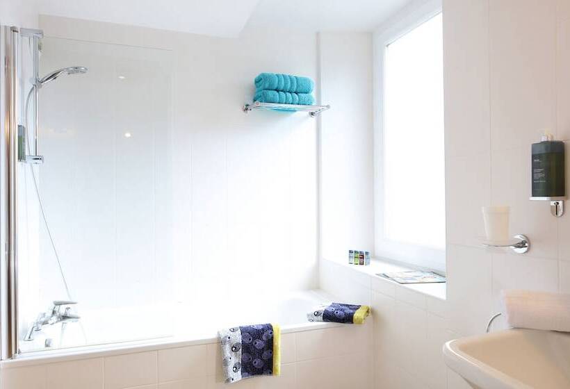 Family Suite, Trinite