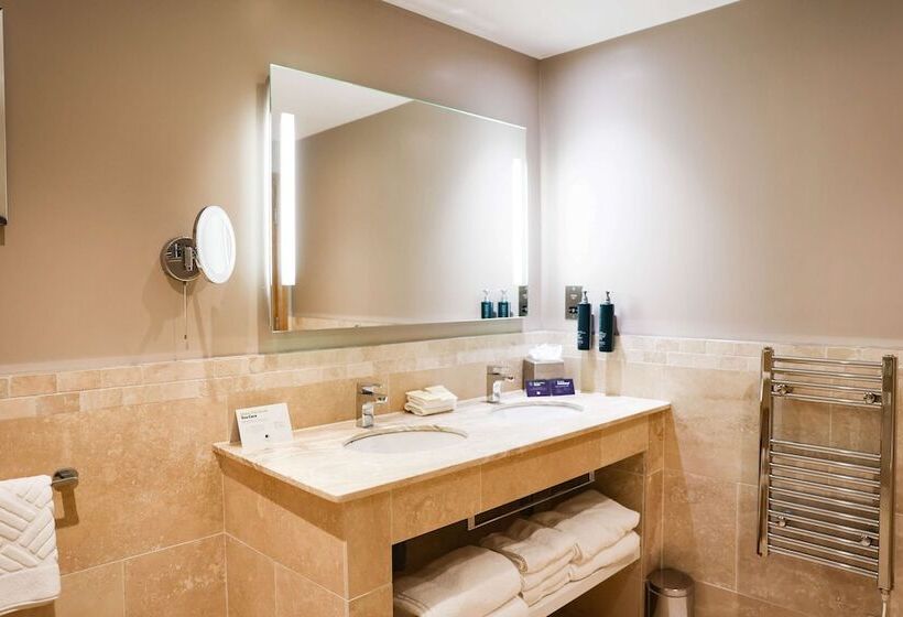 Семейный Номер, Doubletree By Hilton  Milton Keynes