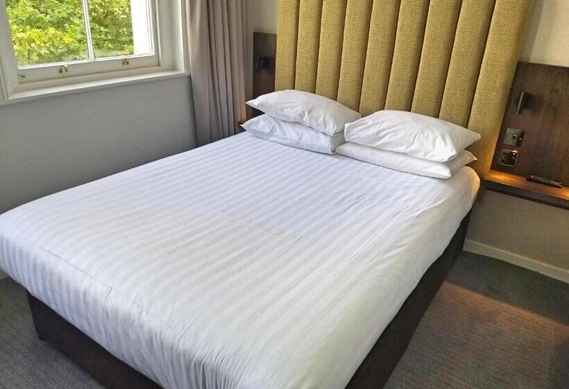 Трехместный Номер Deluxe, Garden Court