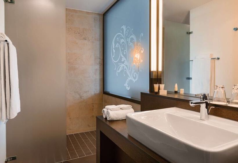 Номер Deluxe, Infinity Hotel & Conference Resort Munich