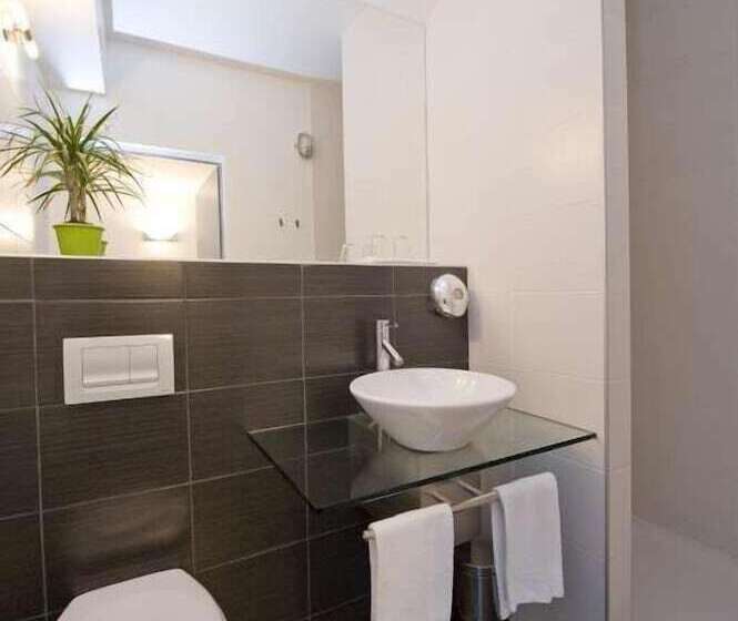 Номер Стандарт, Appart Hôtel Des Capucins