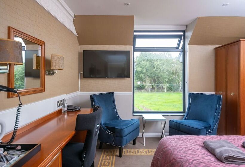 Номер Superior, Guildford Manor Hotel & Spa