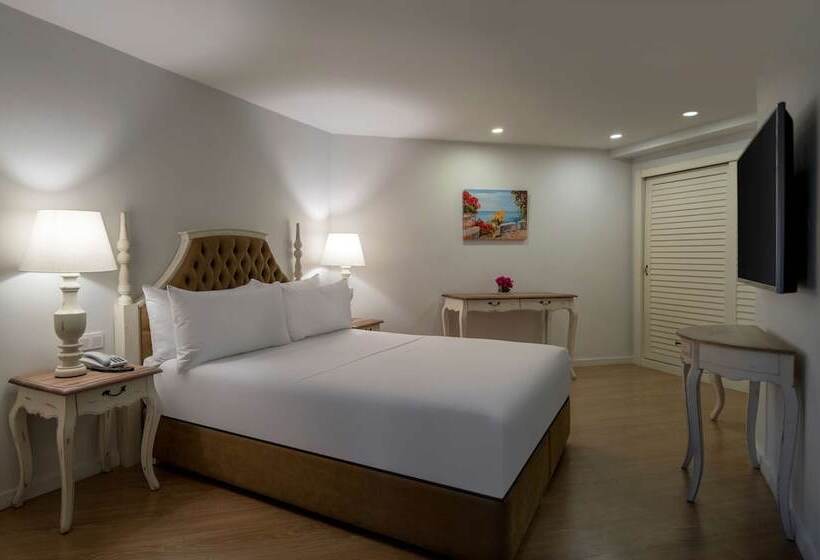 キングサイズベッドのジュニアスイート, Doubletree By Hilton Bodrum Marina Vista
