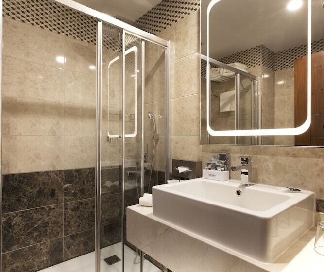 シティビューのデラックスルーム, Mercure Istanbul Bakirkoy