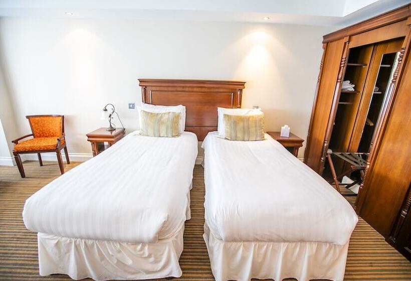 Номер Executive, The Casa Hotel Yateley, Farnborough