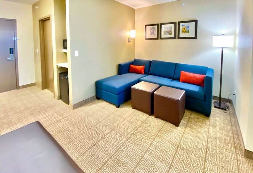 Люкс, Comfort Inn & Suites Harrah