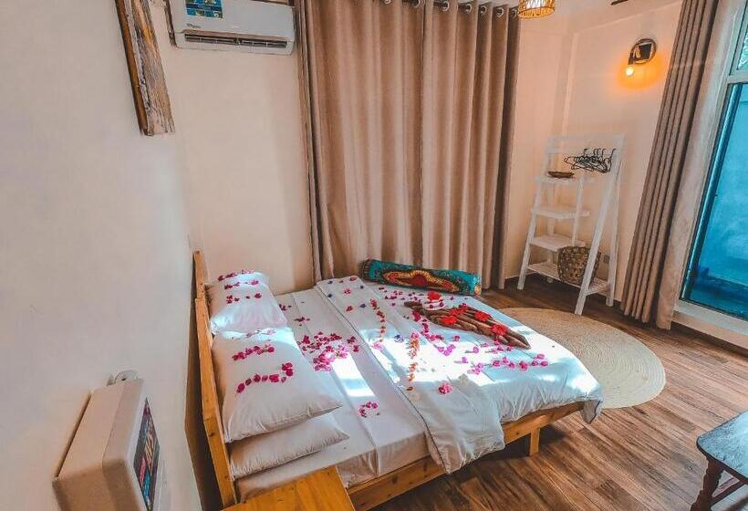 اتاق استاندارد با بالکن, Hi Zanzibar